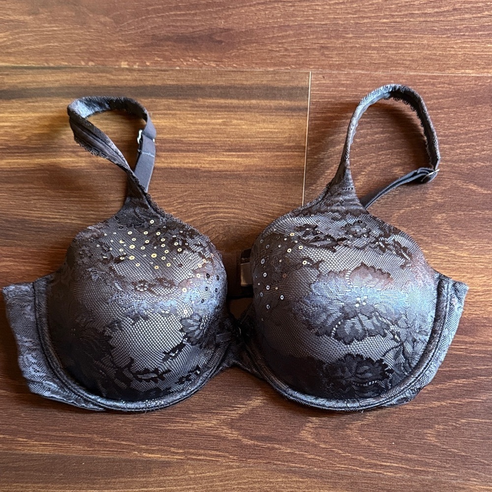 Victoria's Secret Underwire Lace Sequin Bra size 36C